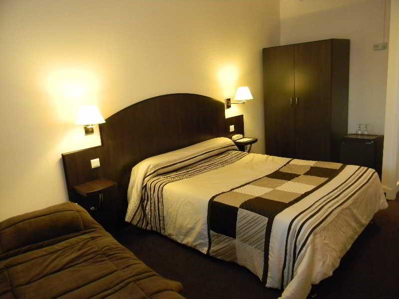 Brit Hotel Cahors - Le France Екстер'єр фото