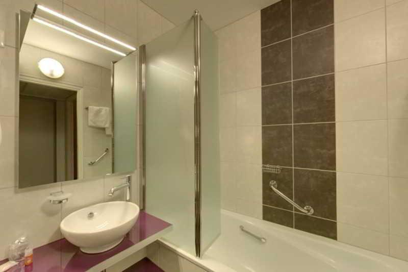Brit Hotel Cahors - Le France Екстер'єр фото